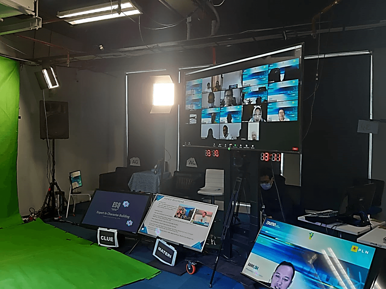 CoDe:learn online training studio